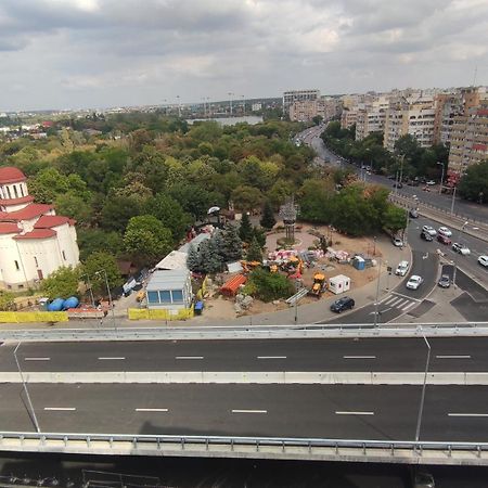 Lake And Park View Residence Bucarest Esterno foto