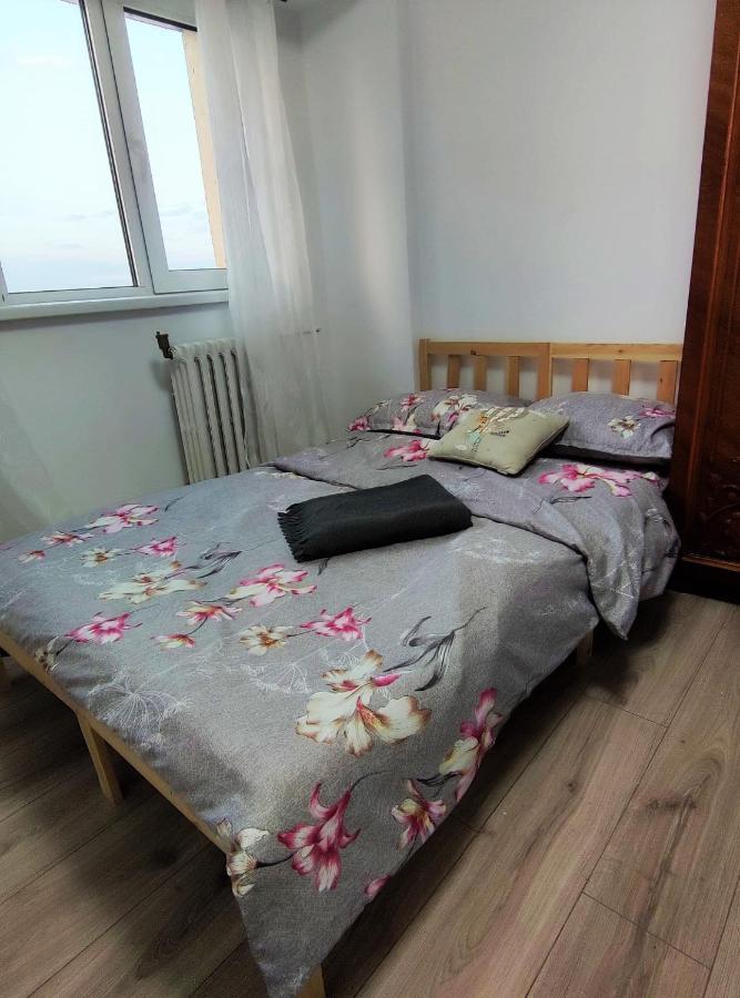 Lake And Park View Residence Bucarest Esterno foto